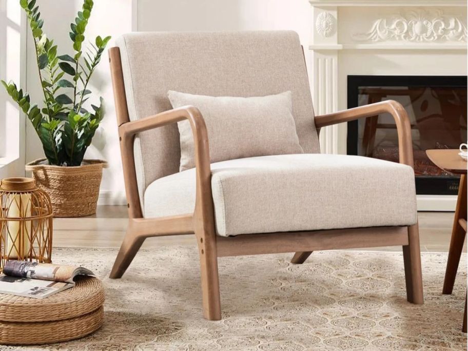 Sand & Stable Hertford Upholstered Accent Chair in living room