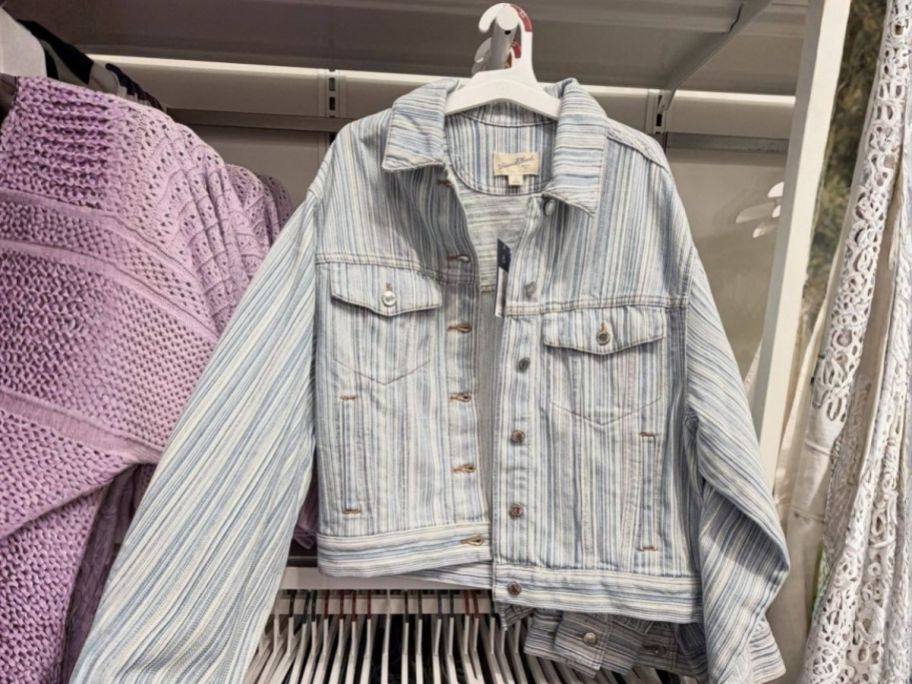 Universal Thread Women's Relaxed Barrel Denim Jacket in store