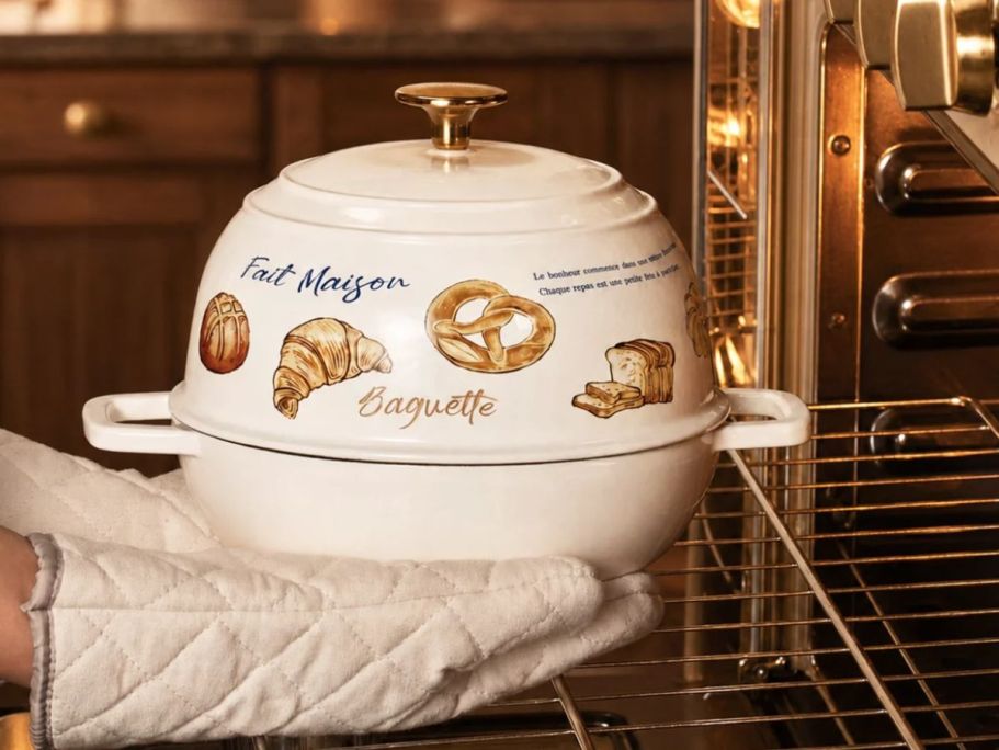 *RUN* Carote Dutch Ovens Only $29.98 on Walmart.com (Reg. $120)