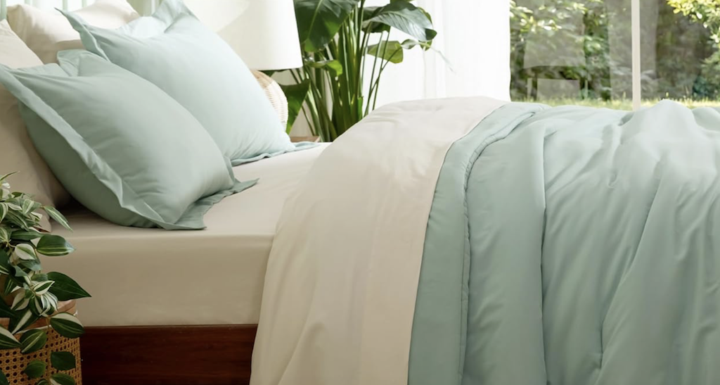 Queen Comforter 7-Piece Set $23.99 Shipped on Amazon | Includes Sheets & Pillowcases