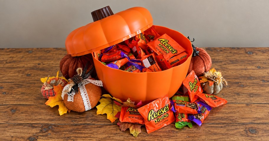 GO! Reese’s Pumpkin Bowl w/ 110 Halloween Treats Available Now! (May Sell Out)